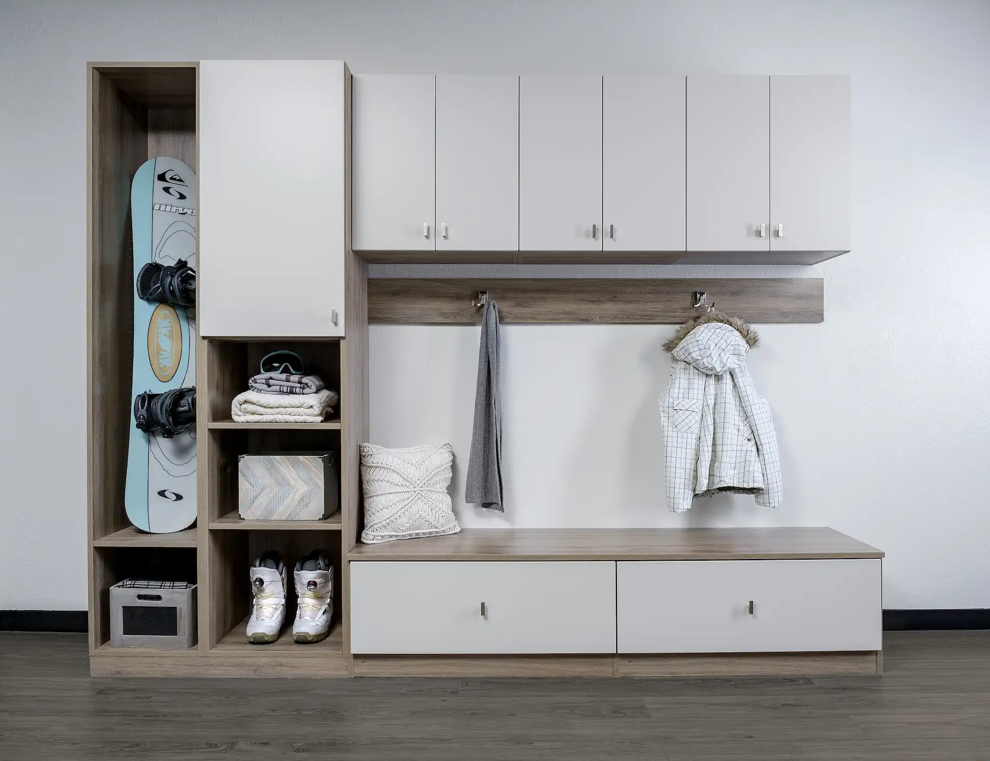 Custom Mudroom Design Edmonton | Famille Closets