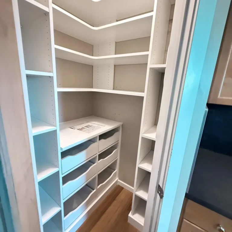 White walk-in pantry with drawers in the Edmonton area, after Famille Closets installation