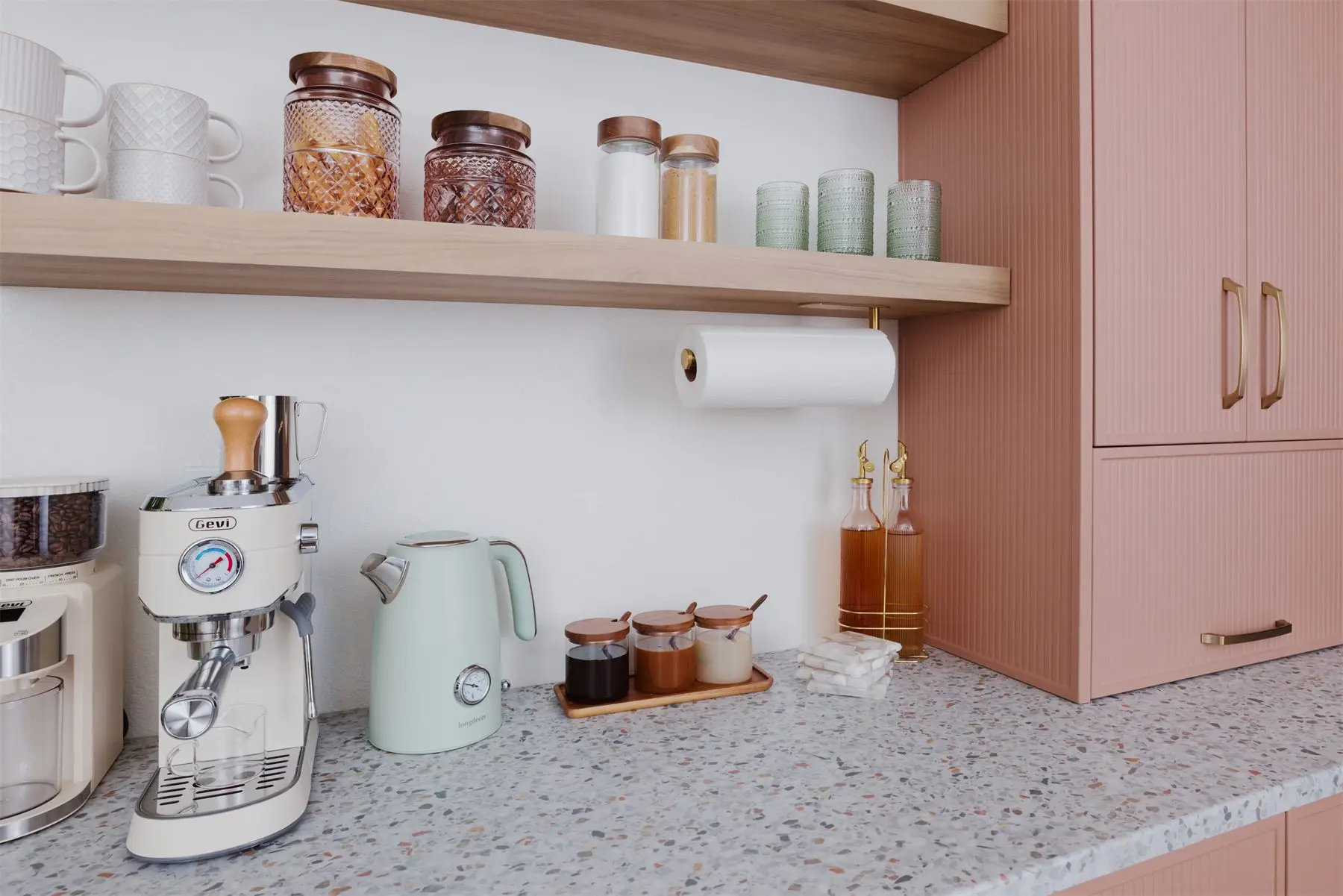 Coffee bar with floating shelves by Famille Closets